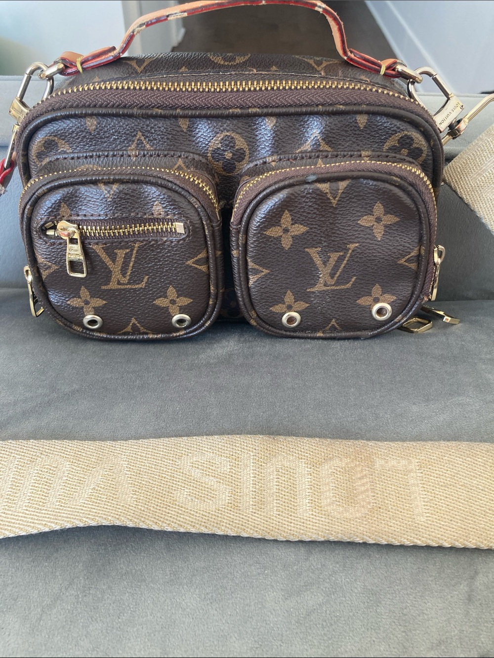 Louis Vuitton Monogram Canvas Dual-Pocket crossbody